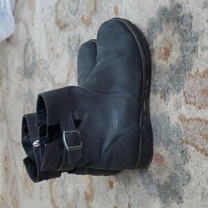 Birkenstock Stowe leather moto ankle boots